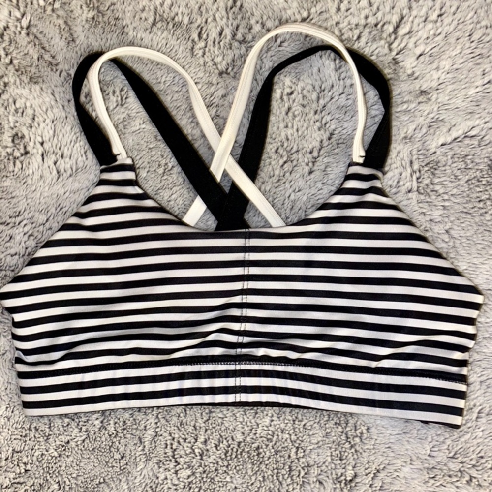B&W striped sports bra